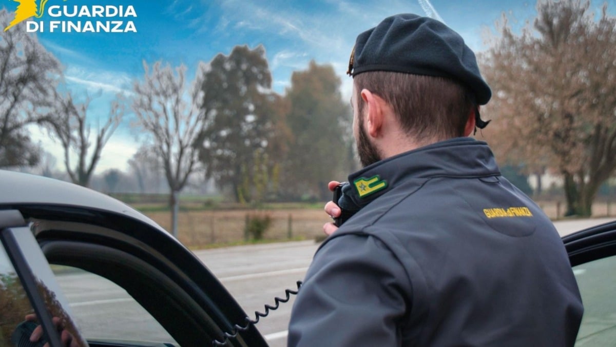False fatture e società fittizia: sequestrati 136mila euro per maxi frode fiscale  - 