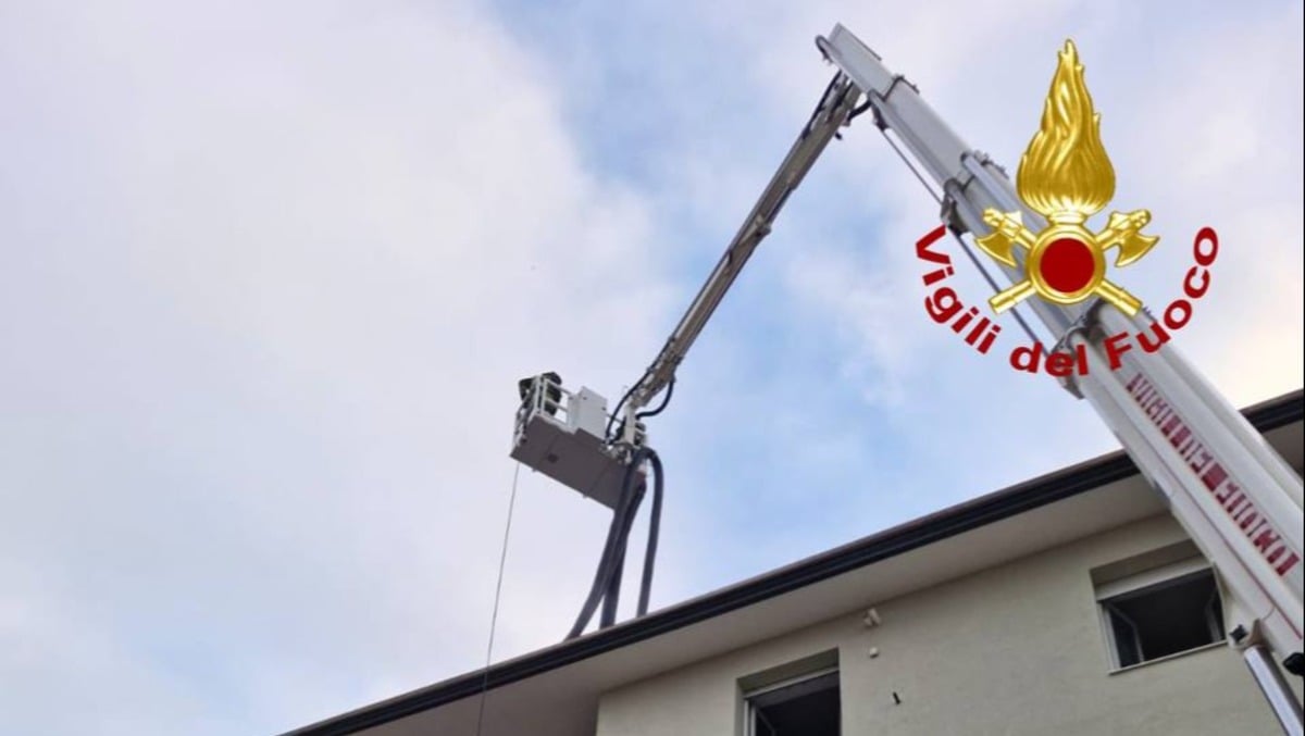 Fuga di monossido in una palazzina nel Vicentino: pompieri ancora al lavoro - 