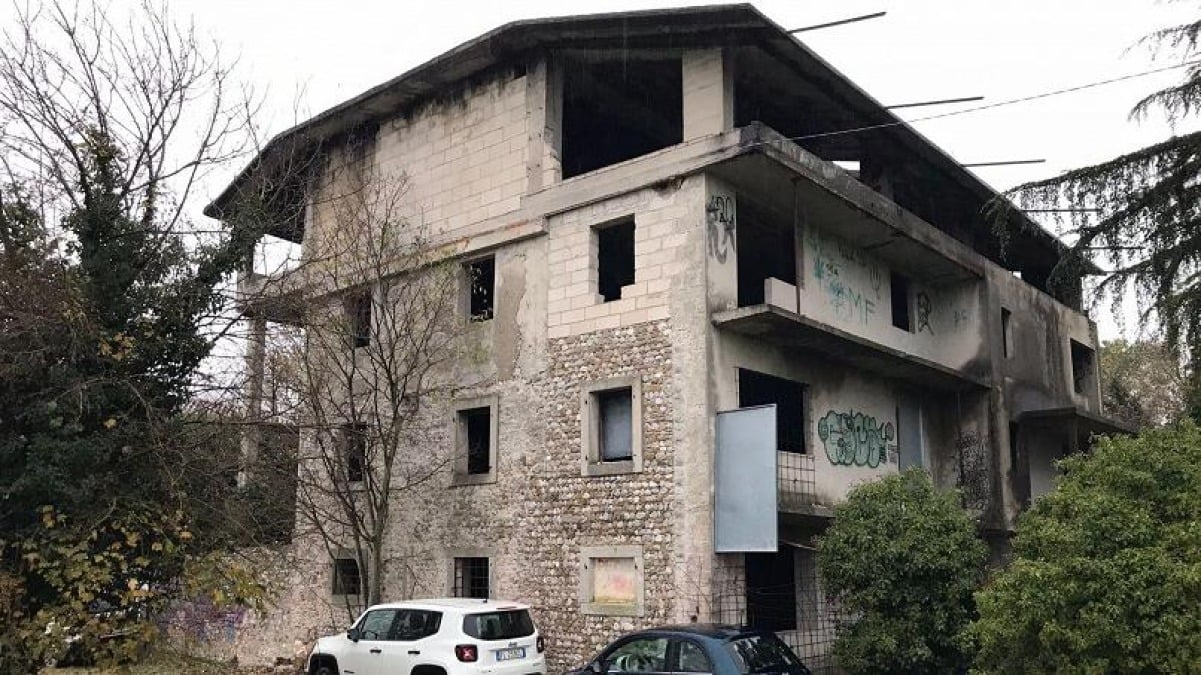 Morti in un casolare abbandonato a San Gottardo: Nabi e Muhammad avevano 35 e 38 anni  - 