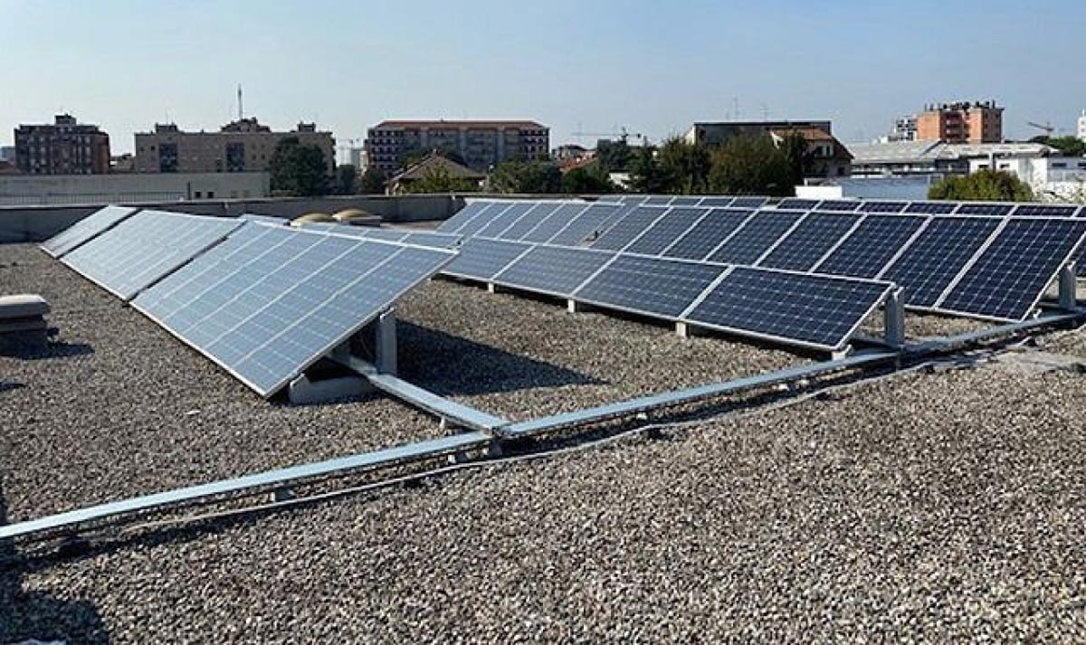 Poste Italiane verso le emissioni zero: attivati i primi 10 impianti fotovoltaici negli uffici postali in FVG - 