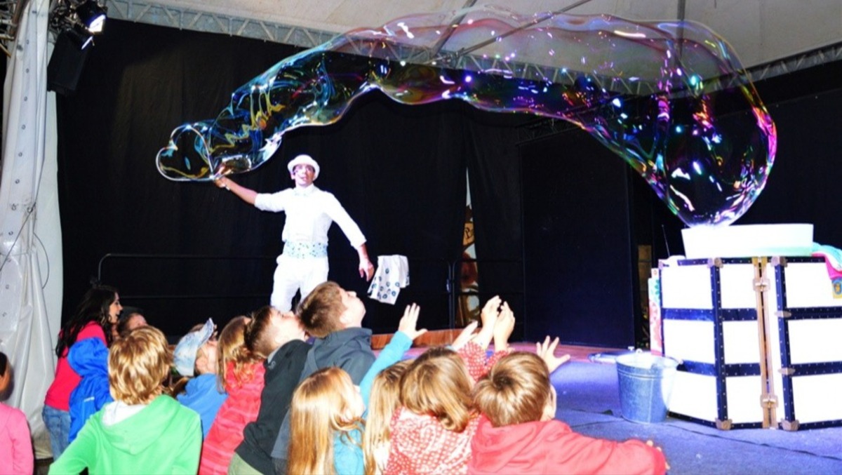 Belle Bolle incanta Cormons: al via la rassegna SiparioRagazzi al Teatro Comunale - 