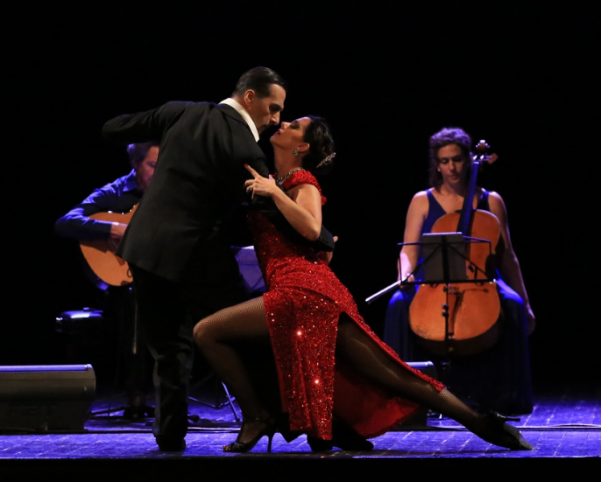 Concerto omaggio ad Astor Piazzolla al Teatro Maurensig: The Rough Dancer and The Cyclical Night - 