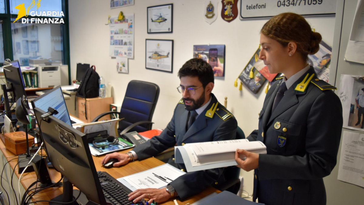 Bancarotta fraudolenta per un rivenditore auto a Sacile: denunciati due coniugi trevigiani - 
