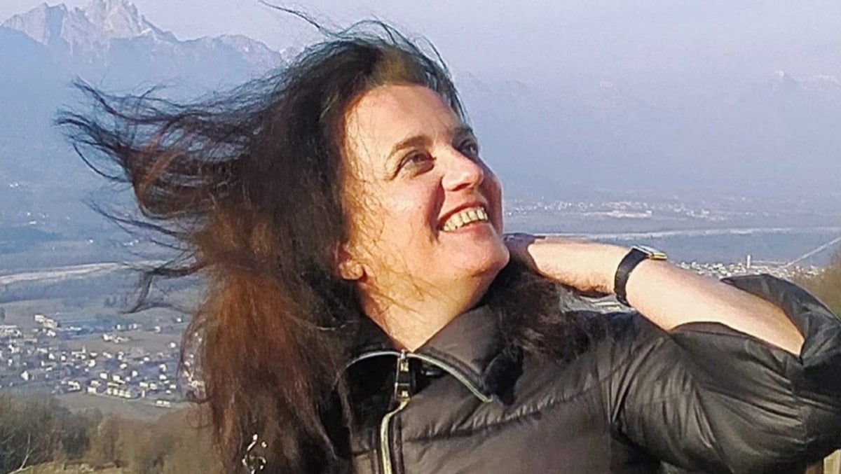 Colpita da malore mentre sbriga le faccende domestiche: maestra Cinzia muore in ospedale a 56 anni - 