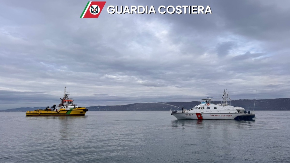 Trieste, esercitazione antinquinamento e antincendio: risposta operativa promossa a pieni voti - 