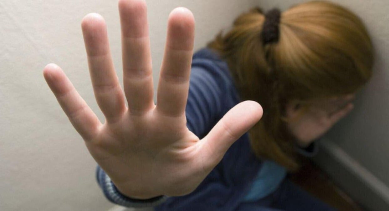 Aggredisce la compagna nonostante il divieto di avvicinamento: arrestato 40enne - 