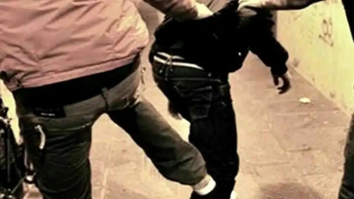 Aggrediti brutalmente da minorenni mai visti prima: baby gang manda quattro giovani in ospedale - 