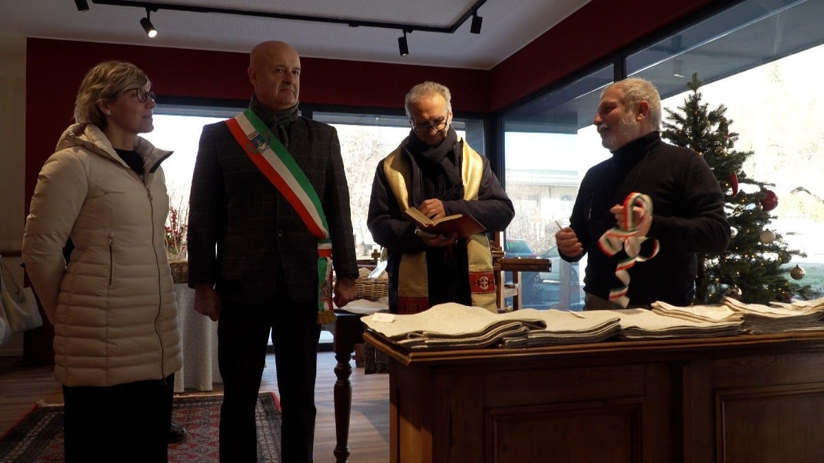 Dalle ceneri del rogo del 2020 alla nuova sede: la Tessitura Carnica torna a vivere in Carnia - 