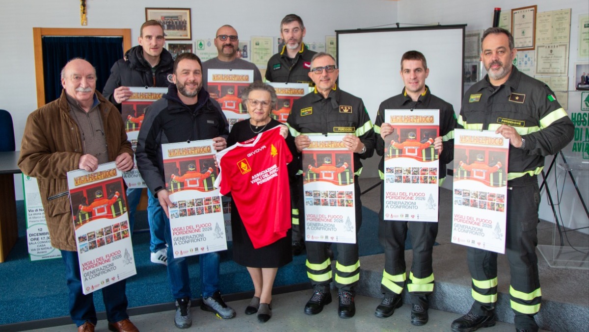 Il grande cuore dei Vigili del Fuoco: ecco il calendario solidale che sostiene la Via di Natale - 