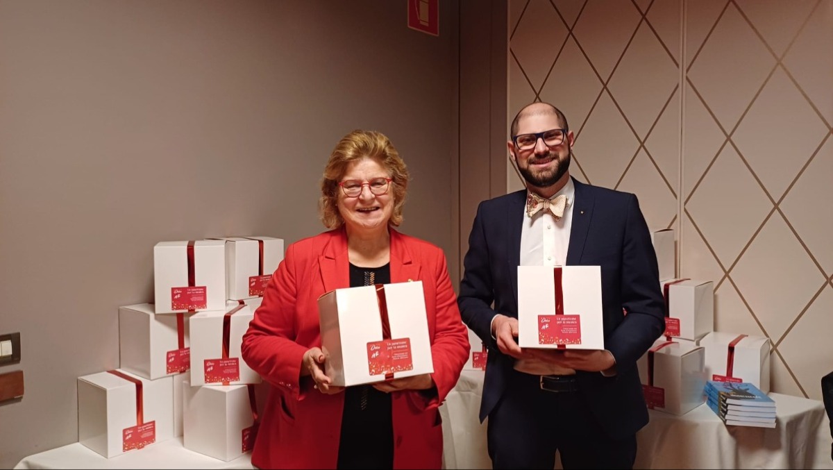 Pagnacco, il Laboratorio del Dolce dona 100 panettoni alla Scuola di Musica della Carnia - 