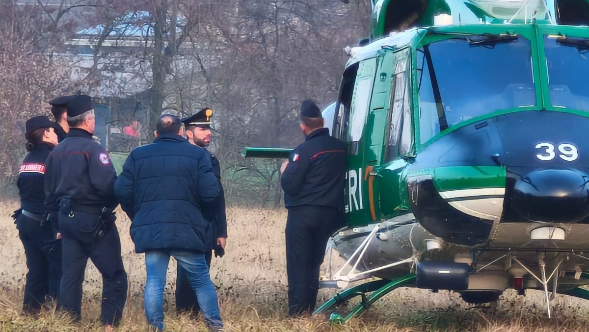 Carabinieri in azione contro i furti: elicottero sorvola il territorio - 
