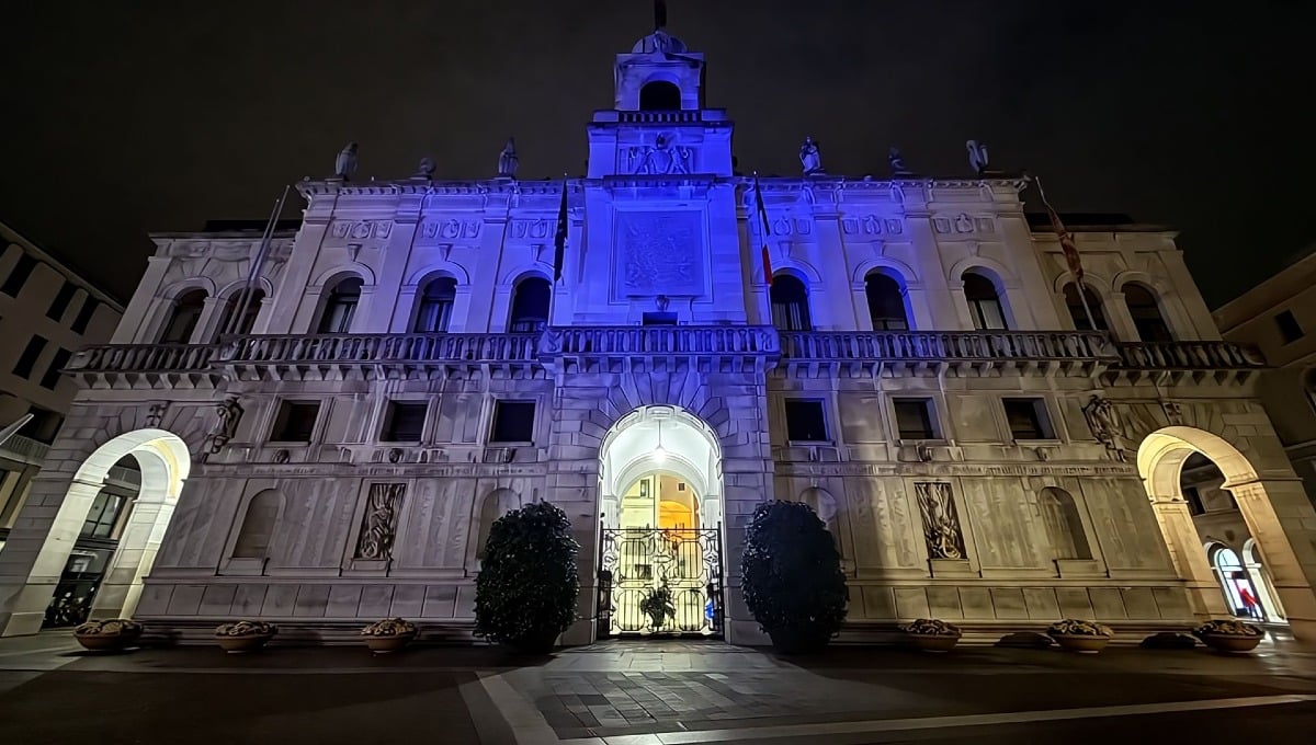 Movember si allunga a dicembre: città venete illuminate di blu per la salute maschile - 