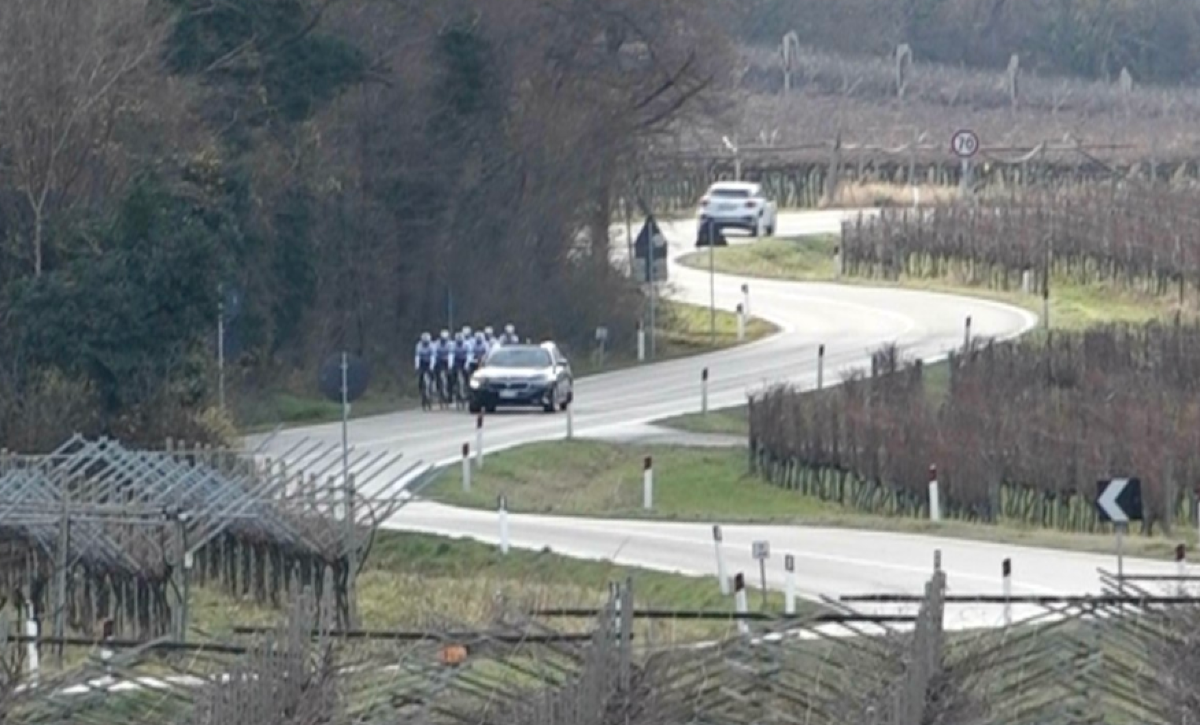 Paura durante l'allenamento: colpi di pistola contro i ciclisti della Sc Padovani - 