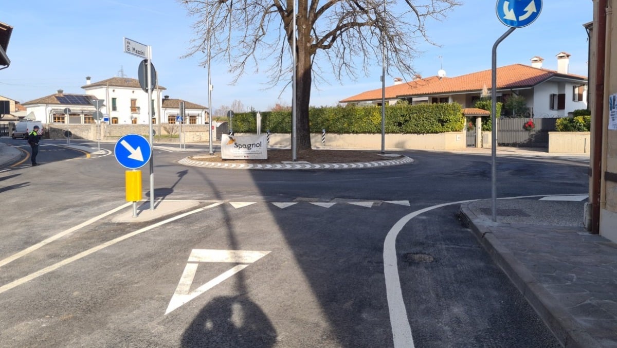 Nuova rotatoria a Orcenico Superiore: «centro abitato più sicuro» - 