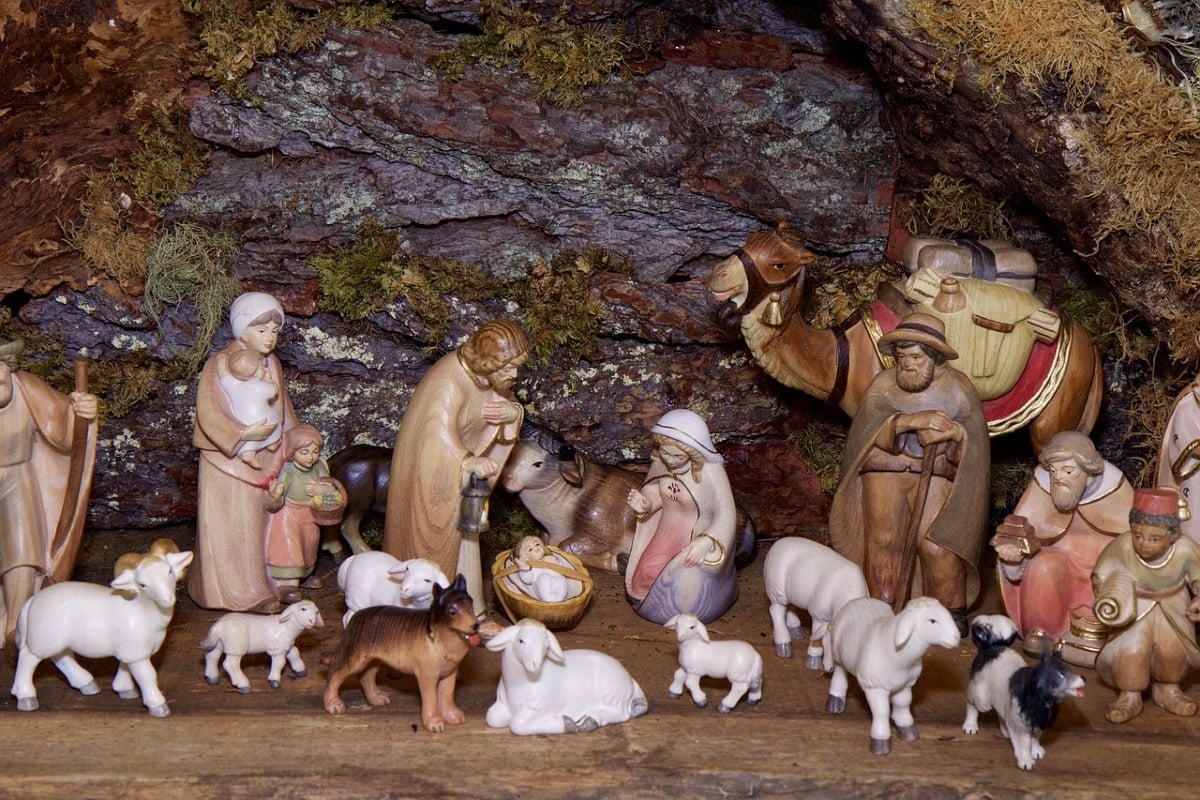 Il simbolismo della Natività: il significato profondo degli animali per presepe - 