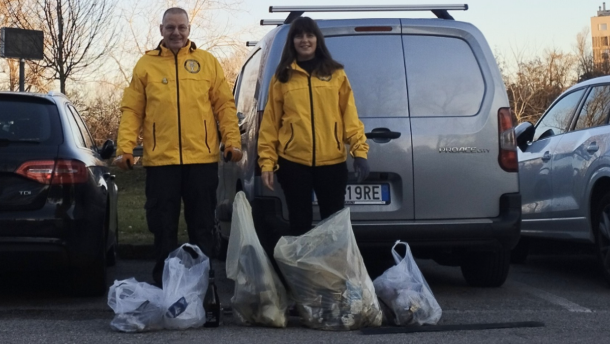 Pordenone, Ministri Volontari chiudono il 2025 con la pulizia del parcheggio Marcolin - 