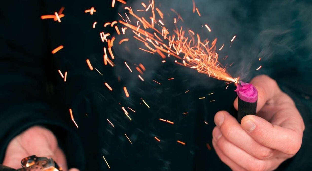 Sedegliano, paura a Capodanno: petardo esplode in mano a un 15enne. E' grave - 