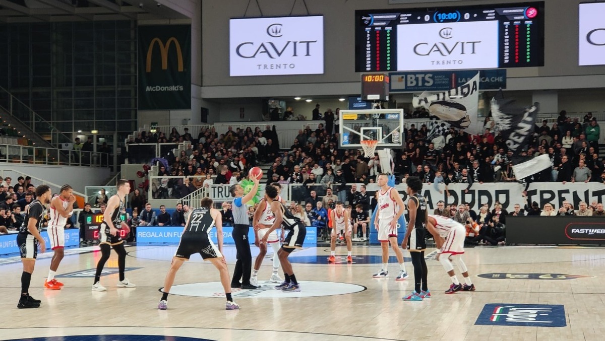 Basket, ultimo quarto horror per Trieste: Trento rimonta dal -20 e strappa i due punti - 