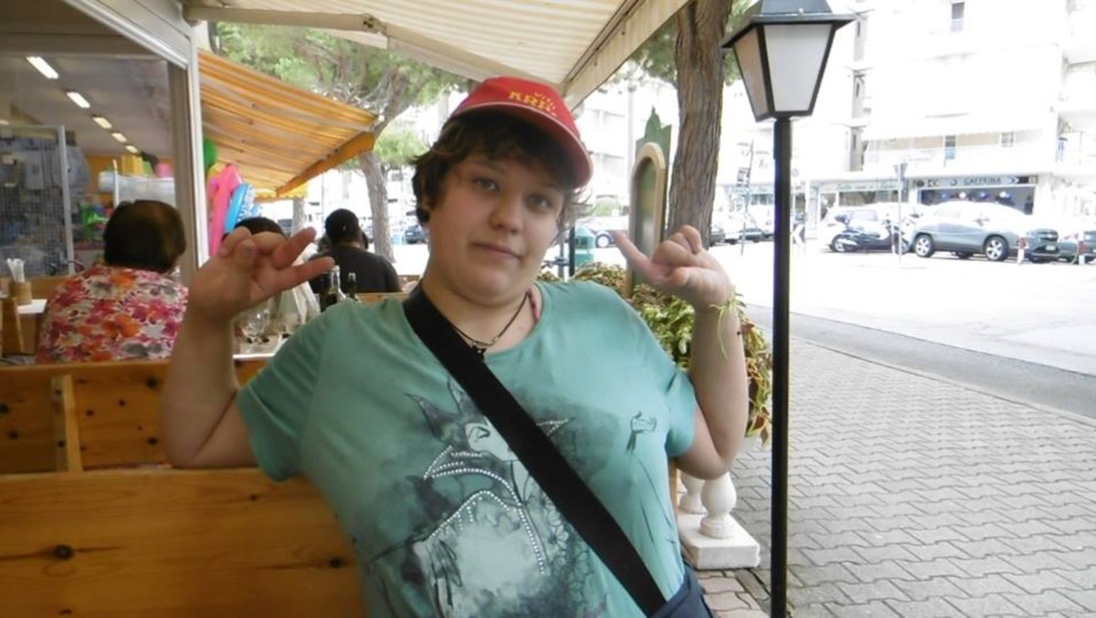 Muore a 31 anni intossicata dal monossido mentre si fa il bagno: chi era Giorgia - 