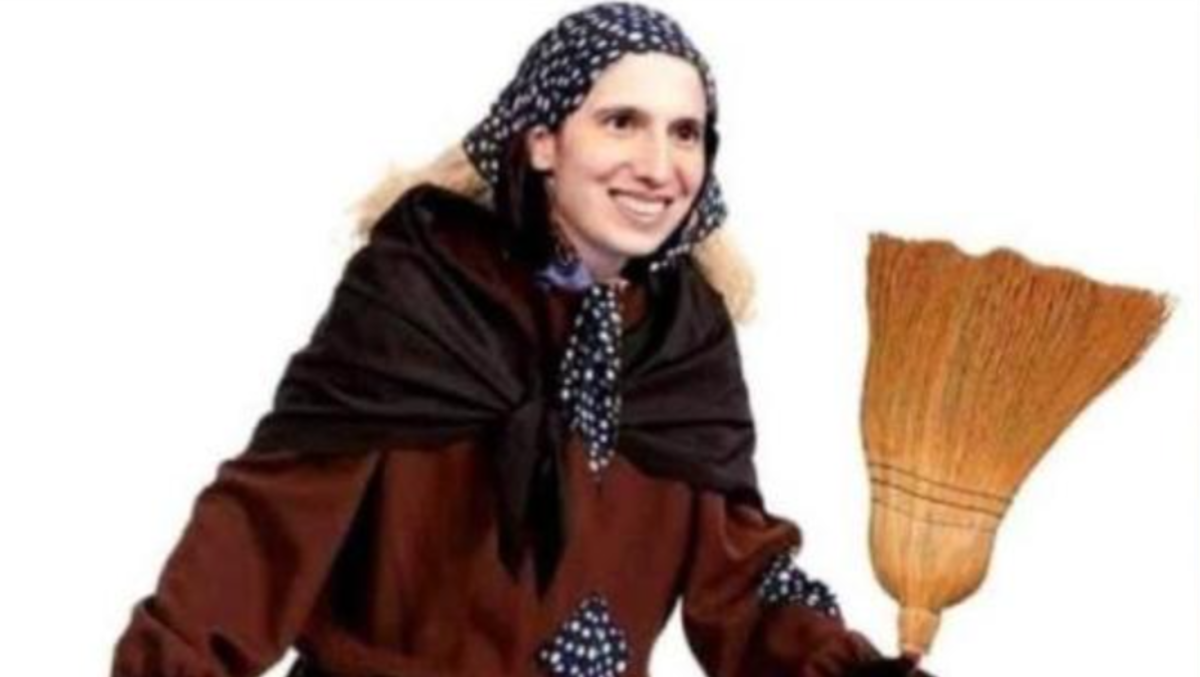 Trieste, polemica social: il sindaco Dipiazza trasforma Elly Schlein in Befana - 