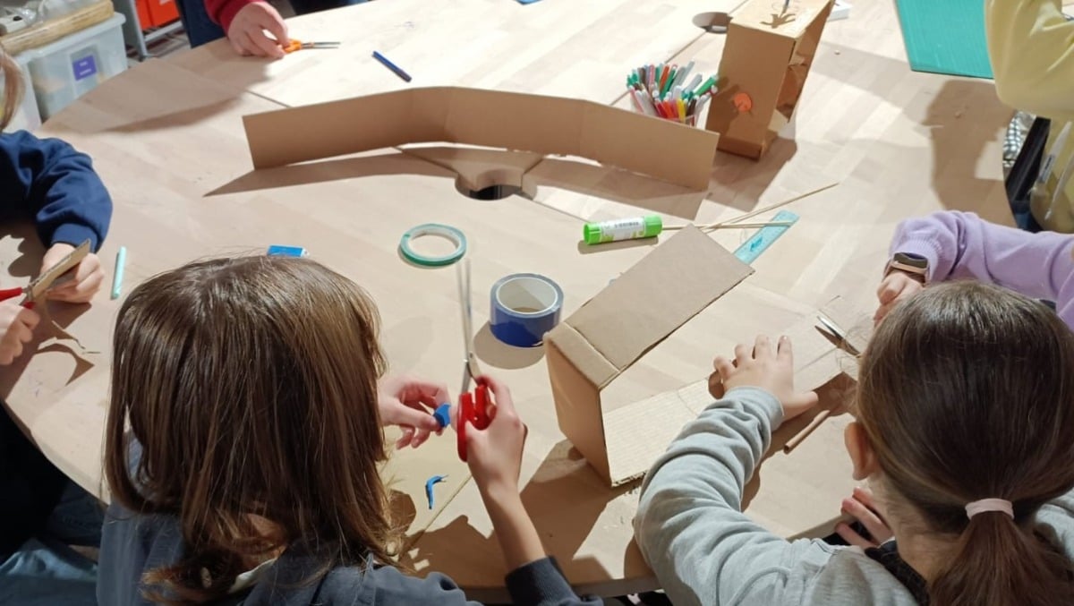 Laboratorio all'Immaginario Scientifico di Trieste: domenica si costruisce una pista per le biglie - 