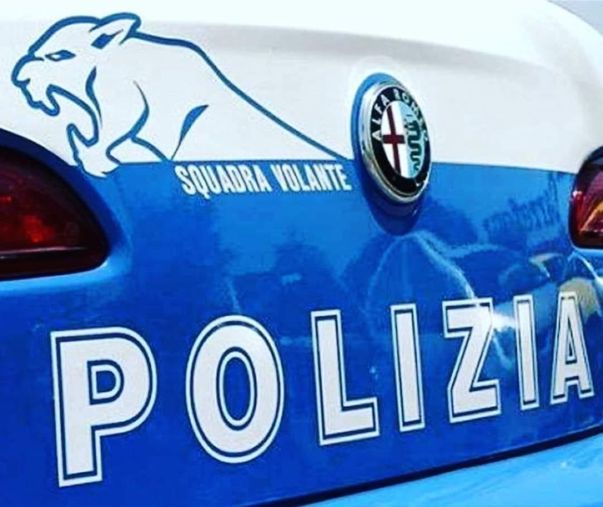 Tenta la fuga alla vista della Polizia e cerca di liberarsi della droga: arrestato 30enne a Vicenza - 