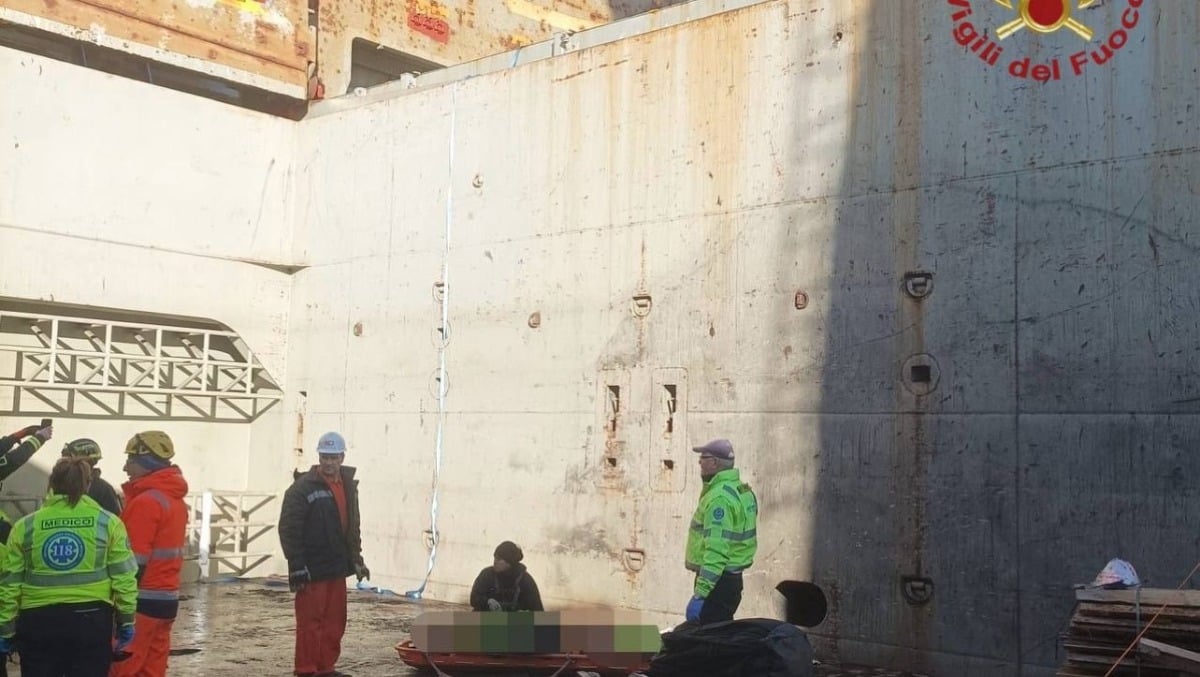 Paura nel porto di Marghera, operaio fa un volo di 6 metri: indagini in corso  - 
