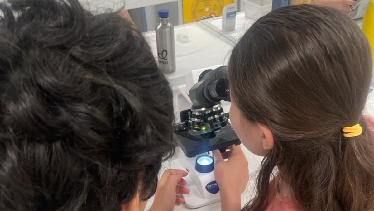 Trieste, la natura vista da vicino all'Immaginario Scientifico: speciale attività al microscopio - 