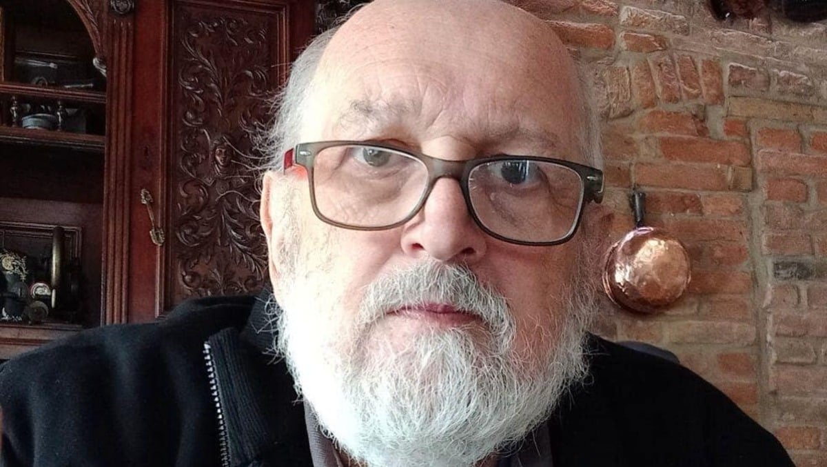 Muore schiacciato dall'autobotte, due indagati per omicidio stradale: chi era la vittima - 