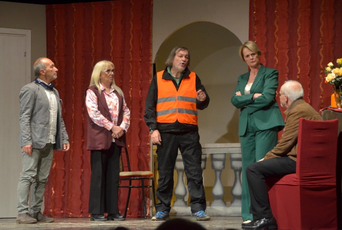 Gorizia ride in dialetto: al Bratuž arriva la commedia triestina più esilarante - 