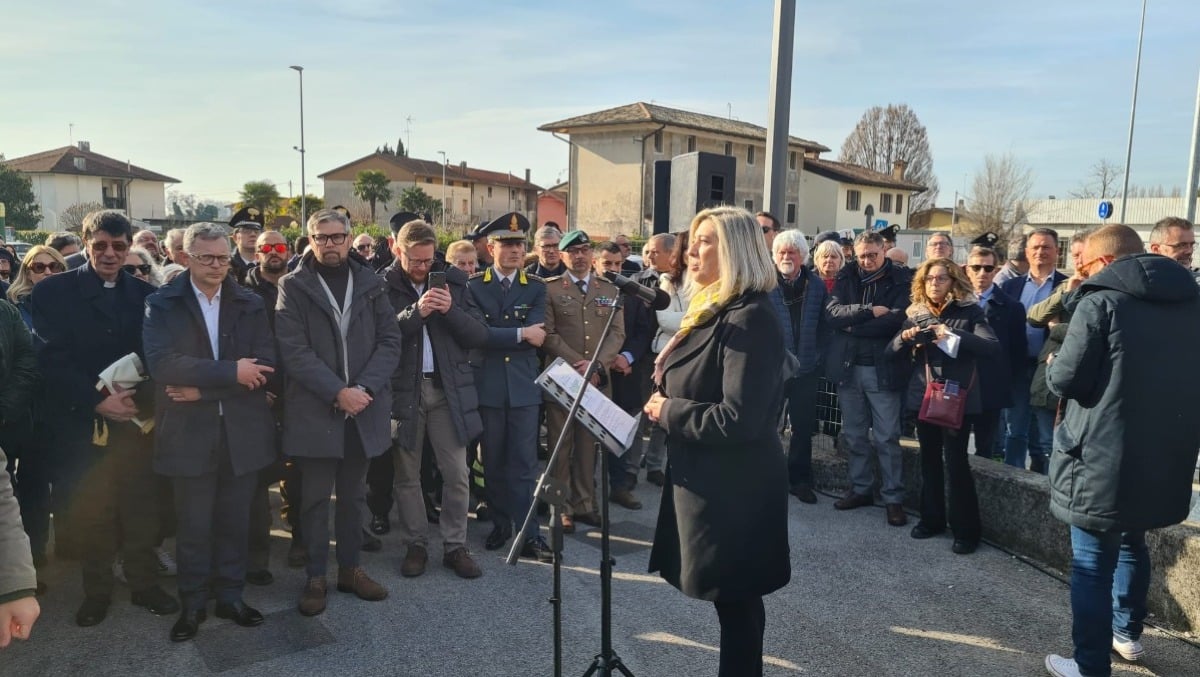 Porcia inaugura la rotatoria attesa da decenni: addio ai semafori - 