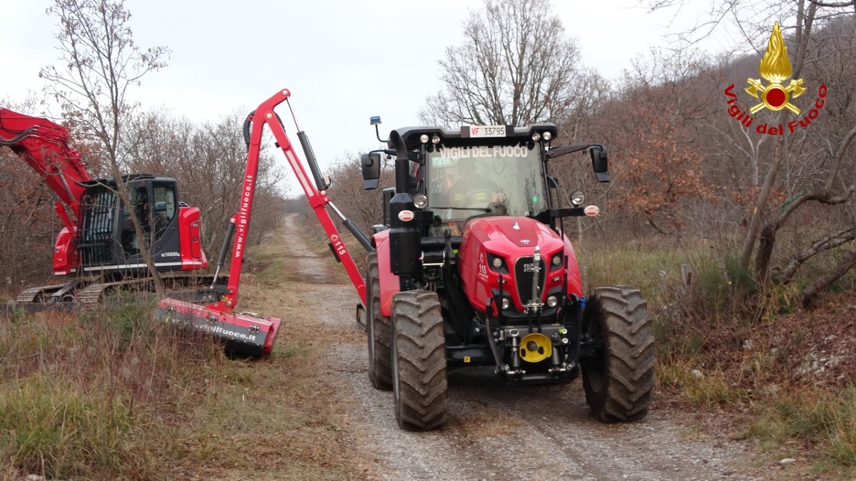 Sistemazione delle piste forestali sul Carso: due settimane di lavori strategici - VIDEO - 