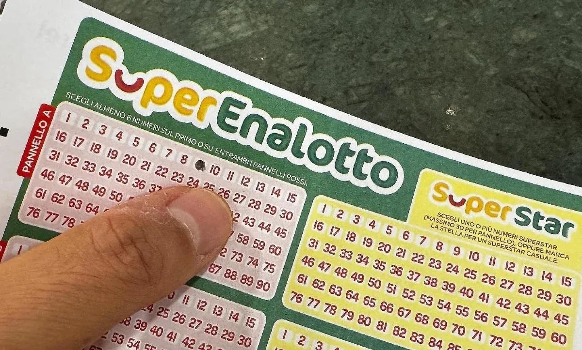 La dea bendata bacia Latisana: centrato "5" al SuperEnalotto, vinti 60mila euro - 