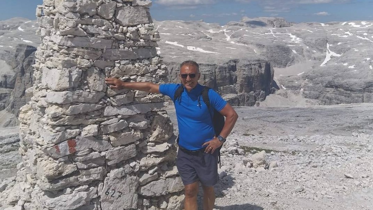 Si sente male mentre fa jogging e muore a 64 anni: chi era "mister" Ennio - 