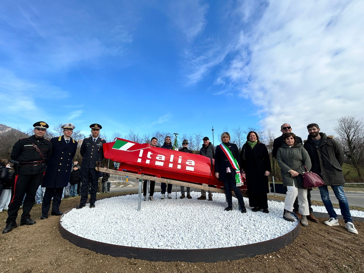 Pieve del Grappa celebra "Làmber" Dalla Costa: esposto il mitico bob olimpico di Cortina 1956 - 
