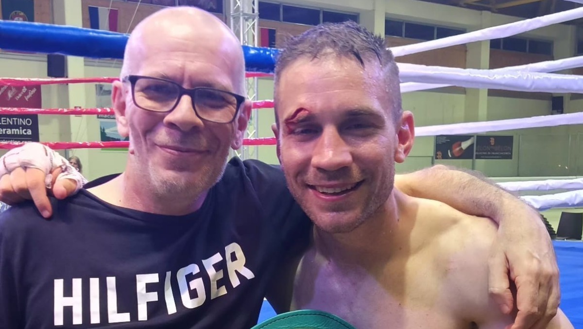 E' morto Giorgio Rigoldi, padre del campione di pugilato Luca: aveva 56 anni - Giorgio Rigoldi con il figlio Luca, campione di pugilato