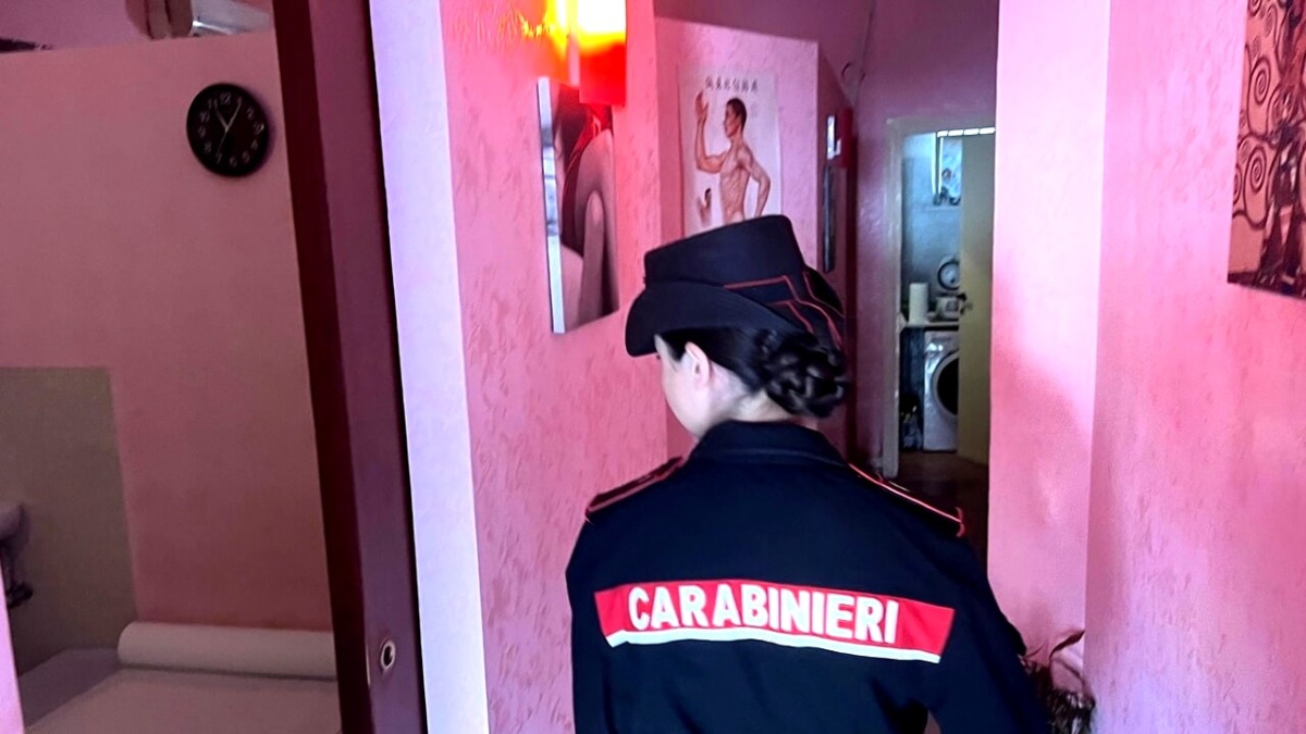 Prostituzione in un centro massaggi: arrestata una donna - 