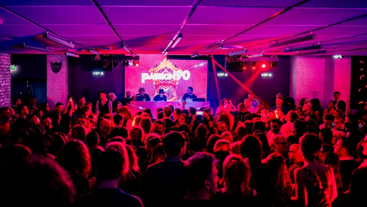 Passion ’90 Winter Edition: Il FIVE torna a ballare sulle hit degli anni Novanta - 