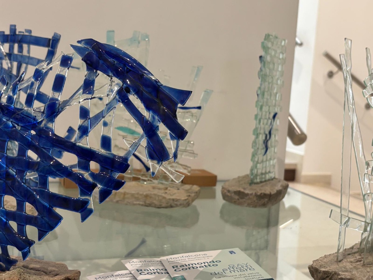Vetro protagonista a Monfalcone: inaugurata la magica mostra “Effetti del mare” - 