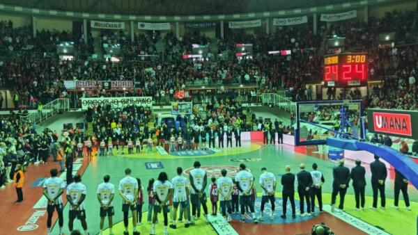 Trieste torna alla vittoria in campionato e strappa il pass per le FinalEight: Cantù domata 84-79