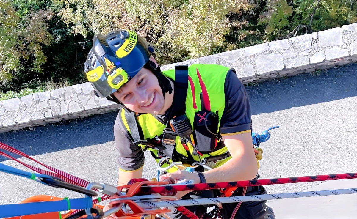 Travolto e ucciso da una valanga durante un’escursione: chi era il 29enne vigile del fuoco