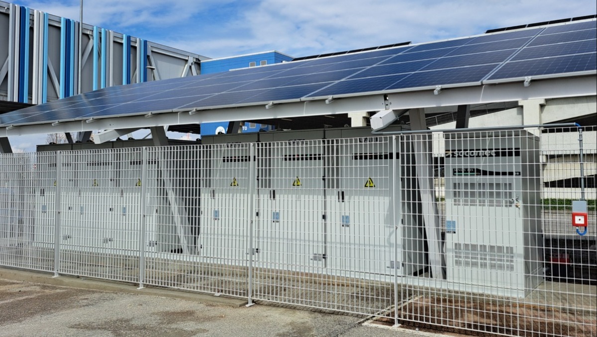 Energia rinnovabile e meno CO2: il modello green di Trieste Airport grazie a Socomec - 