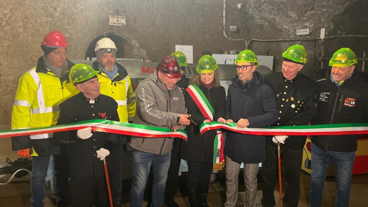 Cave del Predil, inaugurato il nuovo trenino elettrico nello storico Parco geominerario di Raibl - 