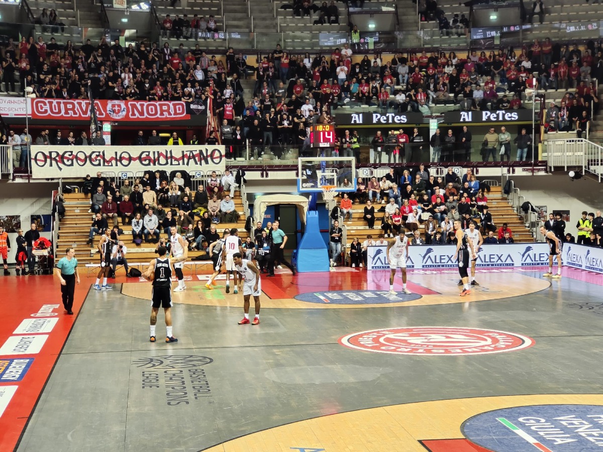 Nymburk corsara a Valmaura: Trieste cade 85-91 - 