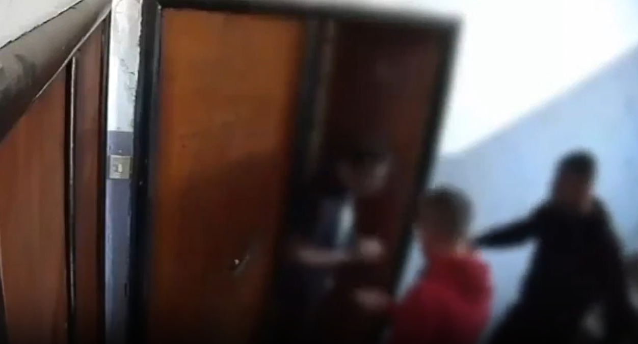 Casa usata come centrale di spaccio, bastava bussare e attendere: 10 arresti | VIDEO - 