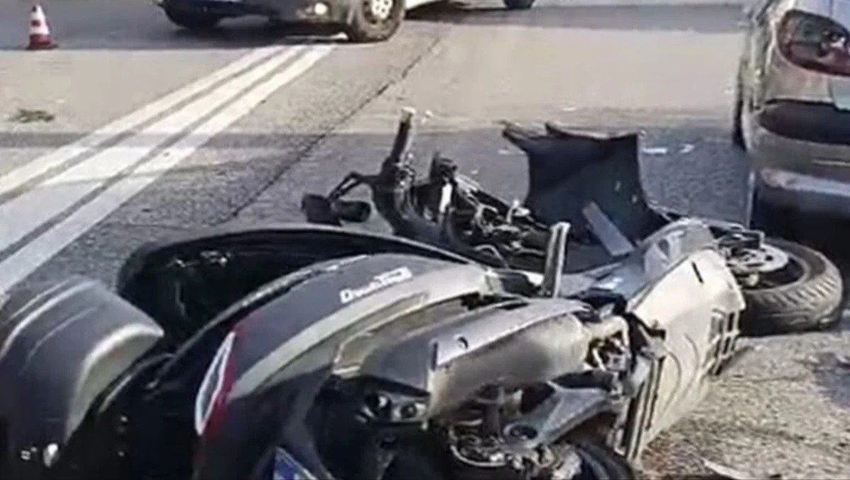 Scontro fatale auto-scooter: 26enne muore sul colpo - 