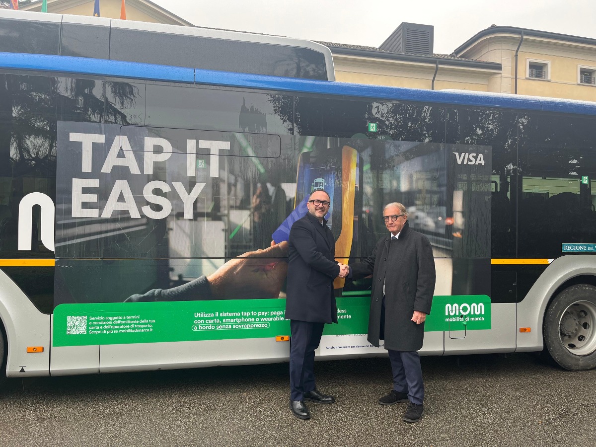 “Tap it Easy”: da oggi sui bus MOM il biglietto si paga con un tap - 