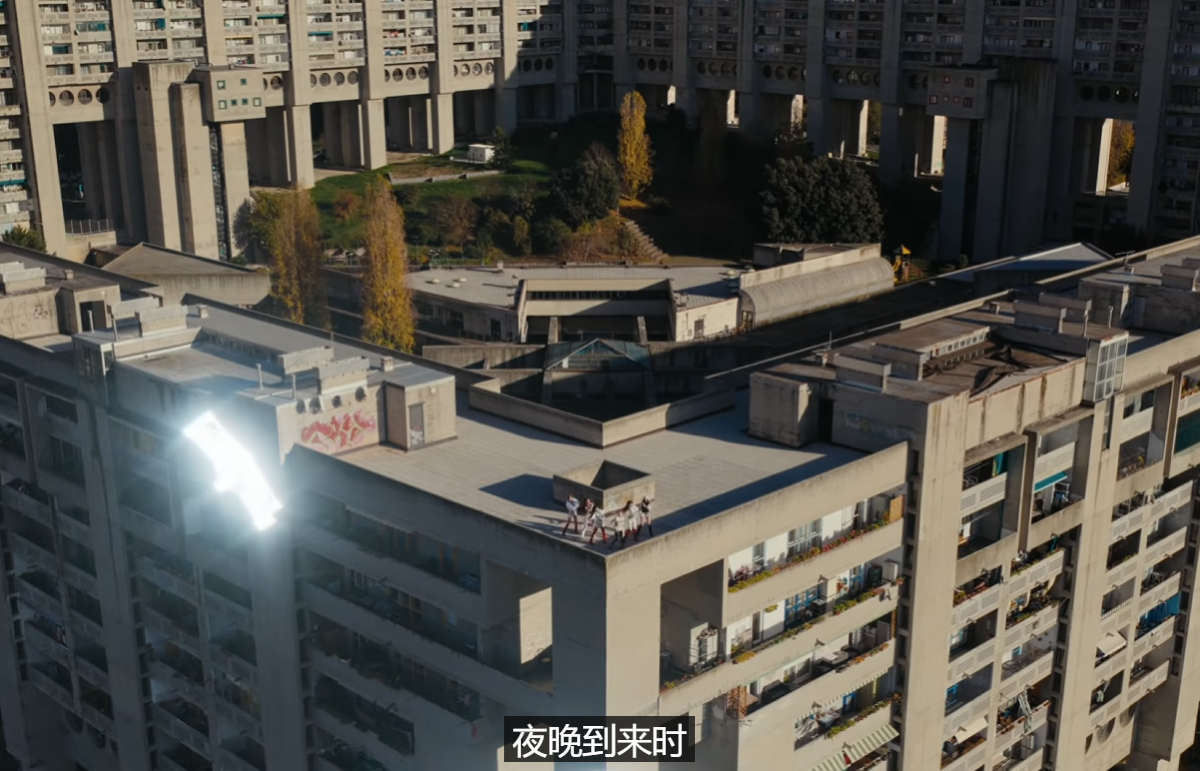 IVE conquista il web: milioni di visualizzazioni per “BANG BANG” girato a Melara (Trieste)