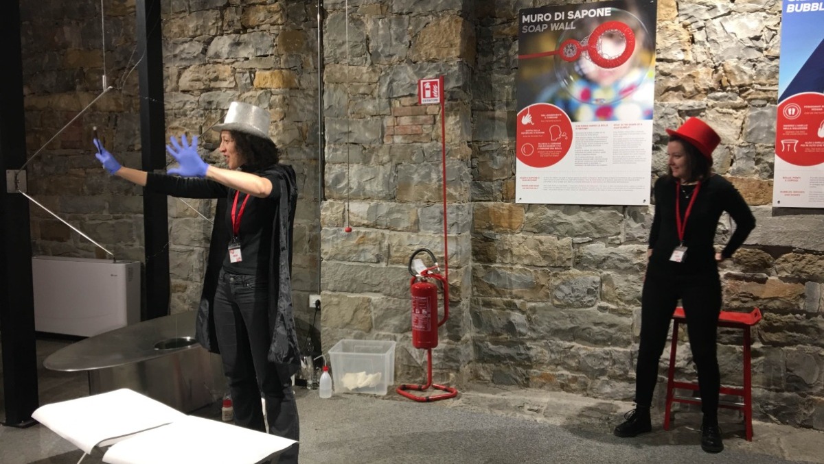 Trieste, Carnevale all’Immaginario Scientifico: esperimenti pazzi e show per grandi e piccoli - 