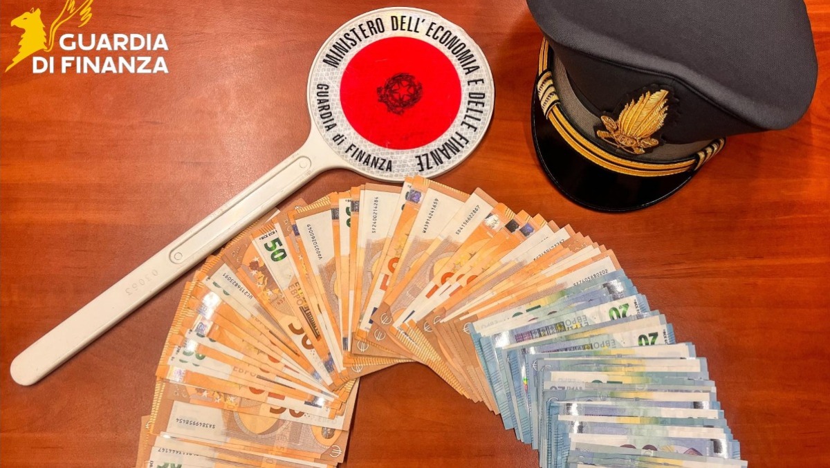 Falsi prestiti a clienti ignari: maxi frode, nei guai il titolare di una concessionaria | VIDEO - 